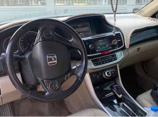 Honda Accord 2015 Gcc in good condition for sale