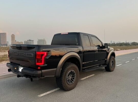 Ford Raptor full option 2020 Gcc for sale