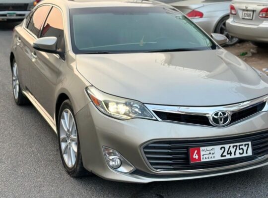 Toyota Avalon 2013 limited in good condition