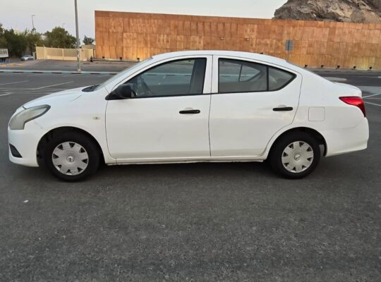 Nissan Sunny 2016 base option for sale