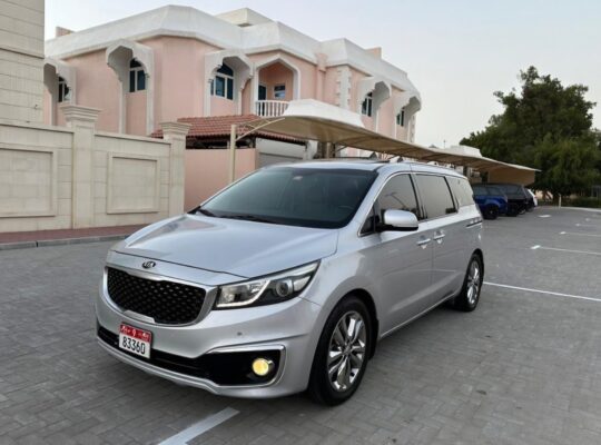 Kia Grand Carnival Gcc 2016 for sale