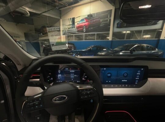 Ford Taurus 2023 full option Gcc in perfect condi