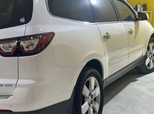 Chevrolet Travers 2014 Gcc in good condition for