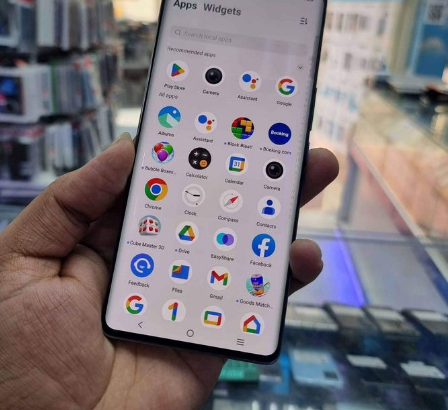 VIVO v29 5g / 12/256gb / dual sim with box for sal