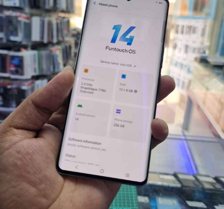 VIVO v29 5g / 12/256gb / dual sim with box for sal