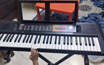 Yamaha PSR-F51 61-Keys Portable Keyboard For Sale