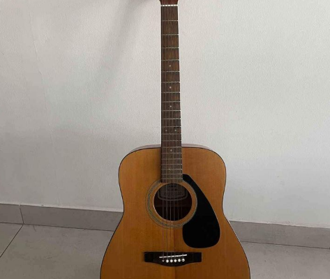 Yamaha guitar for sale