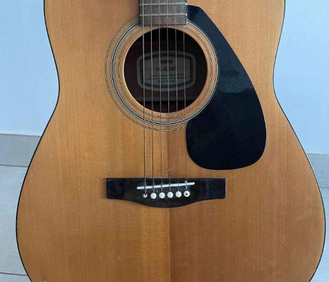 Yamaha guitar for sale