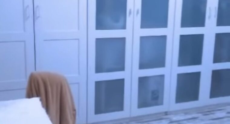 للبيع دولاب من ايكيا