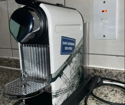 Nespresso للبيع مكينة تحضير القهوة