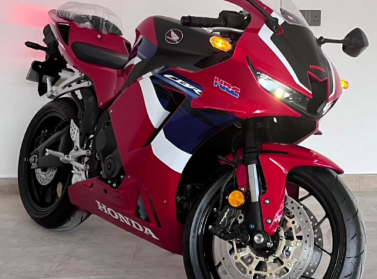 CBR600 Honda 2022 in perfect condition for sale