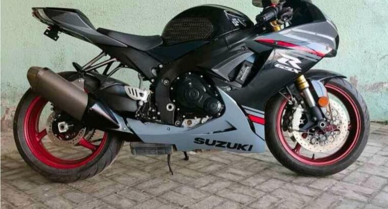 Suzuki gsxr 750 cc 2018 in good condition for sale