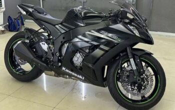 Kawasaki zx10r 2015 model in excellent condition f