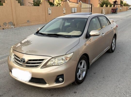 Toyota Corolla 2012 full option Gcc for sale