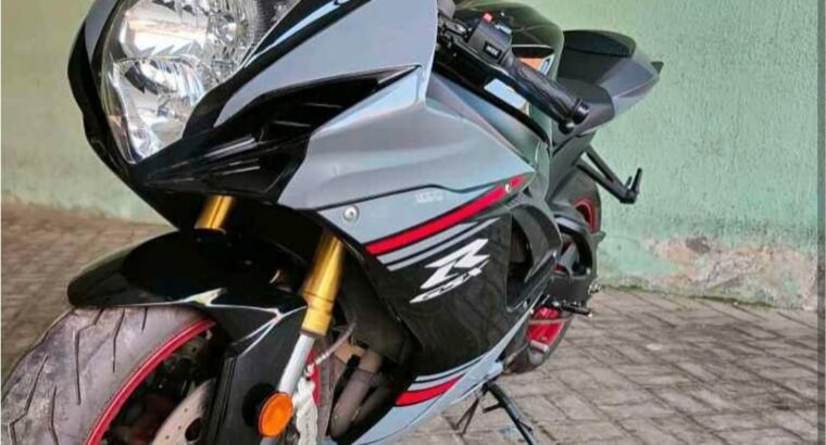 Suzuki gsxr 750 cc 2018 in good condition for sale