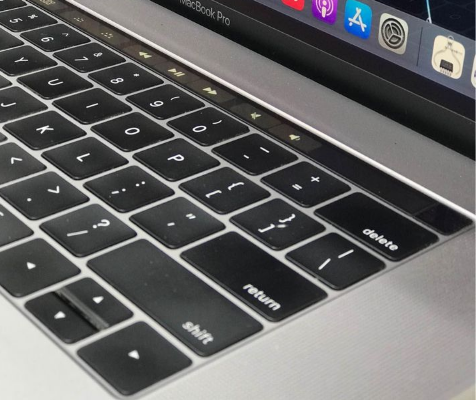 MacBook Pro Core i7 – 2019 with Graphics 4 GB For