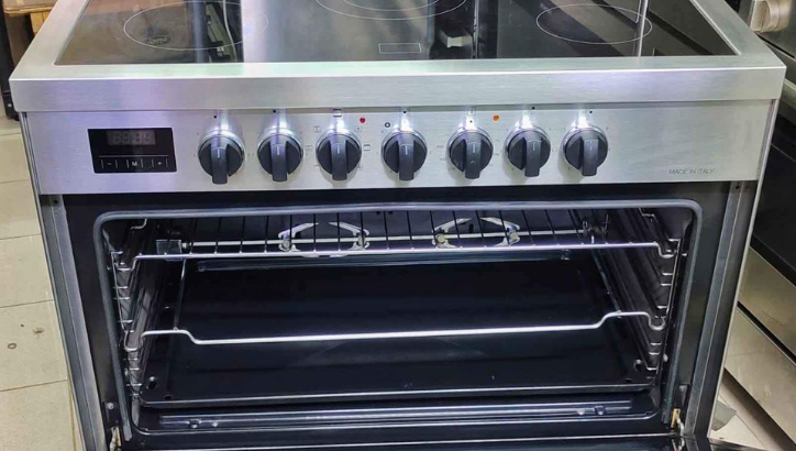 Bompani 90cm Electric cooker for sale