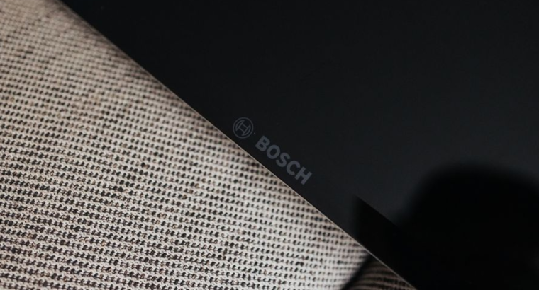 Bosch 5 Zones Induction Hob PXX975DC1E For Sale