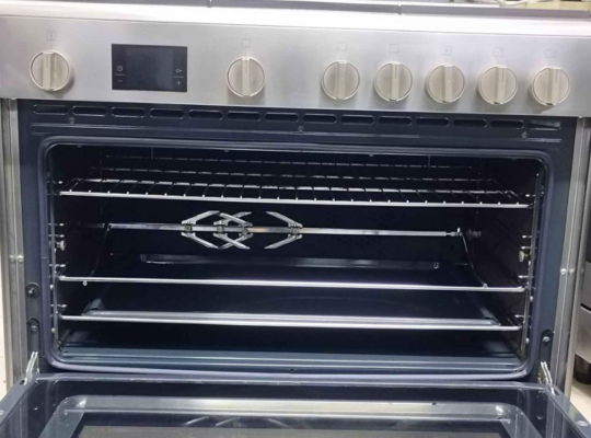 Bosch series 6 top gas oven Electric cooker 90cm f