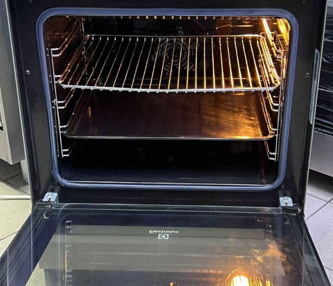 Electrolux 60cm Electric Cooker for sale