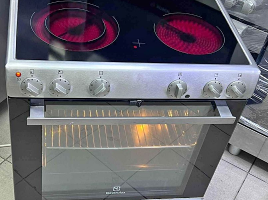 Electrolux 60cm Electric Cooker for sale