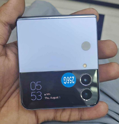 Galaxy Z Flip4 256GB For Sale
