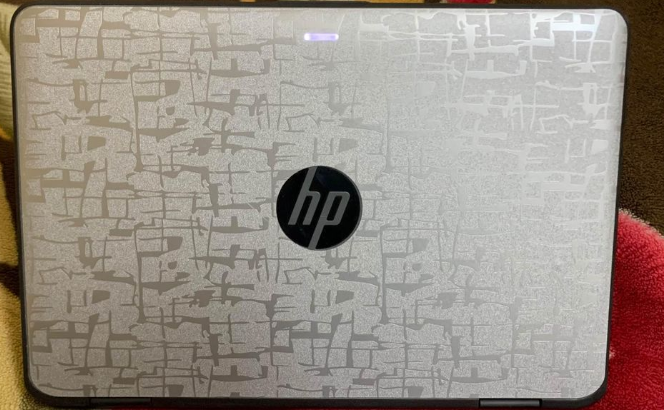 HP x360 G1 4GB RAM and 128GB SSD For Sale
