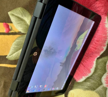 HP x360 G1 4GB RAM and 128GB SSD For Sale