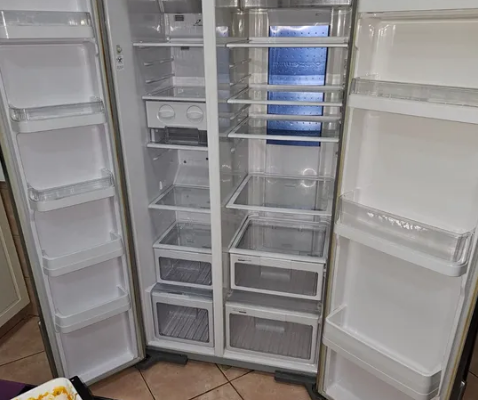 Hitachi refrigerator 2 doors side by side for sale