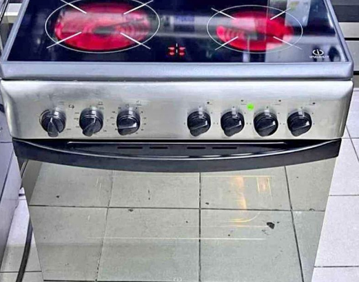 Indesit new latest model ceramic electric cooker f