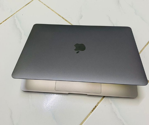 MacBook Air 2018 core i5 2018 16 gb 256gb for sale