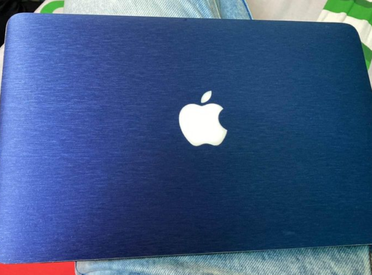 MacBook Air 2015 11 inches Core i5 For Sale