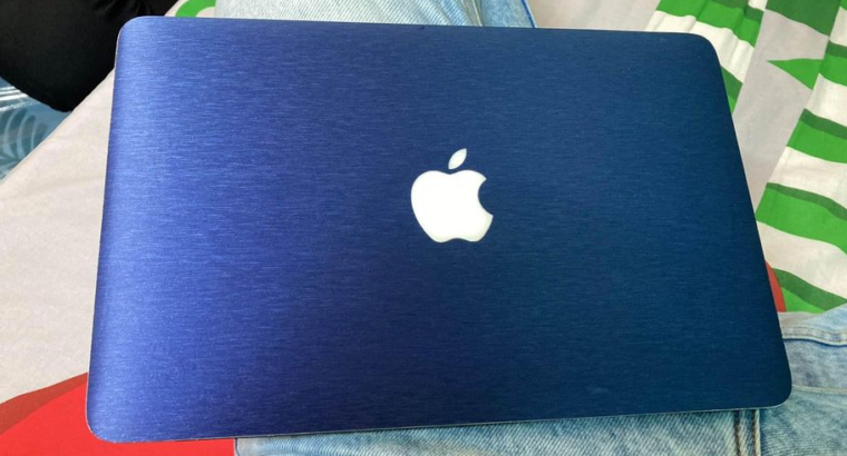MacBook Air 2015 11 inches Core i5 For Sale