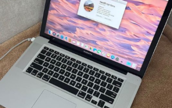 MacBook Pro 2012 15 inch core i7 8 gb 500 gb for s