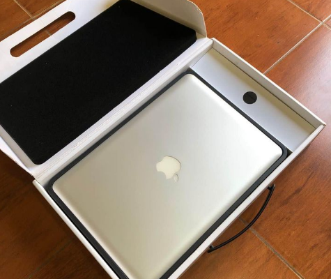 MacBook Pro 2012 With Complete Box And All Accesso