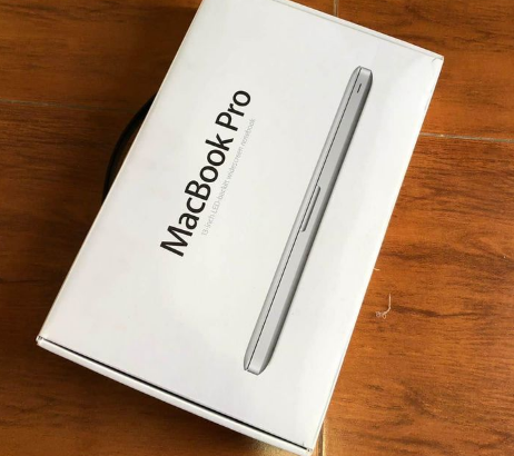 MacBook Pro 2012 With Complete Box And All Accesso