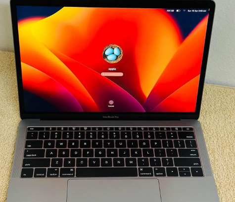 MacBook Pro 2017 16 gb ram and 256 ssd for sale