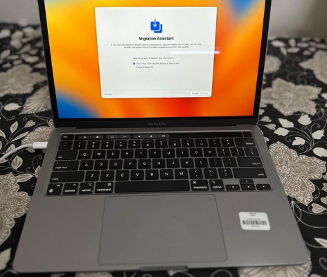 MacBook Pro m1 with 16 gb ram and 512 Ssd for sale