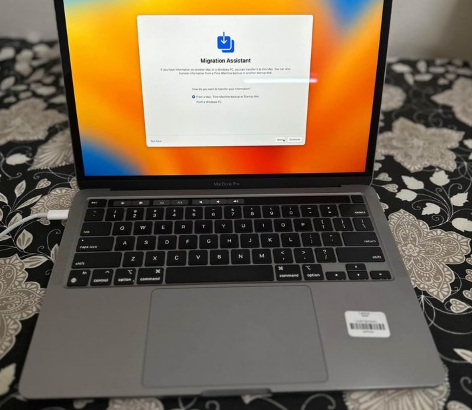MacBook Pro m1 with 16 gb ram and 512 Ssd for sale