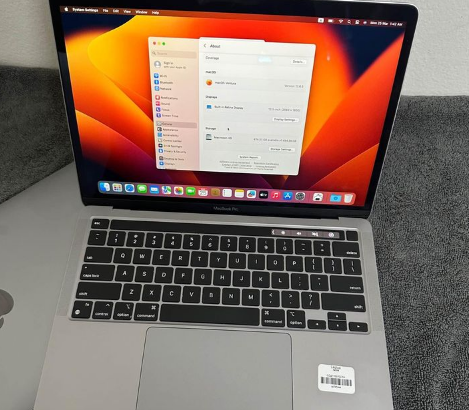 MacBook Pro m1 with 16 gb ram and 512 Ssd for sale