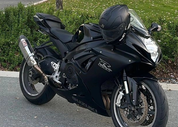 SUZUKI GSXR 600 2013 in good condition for sale