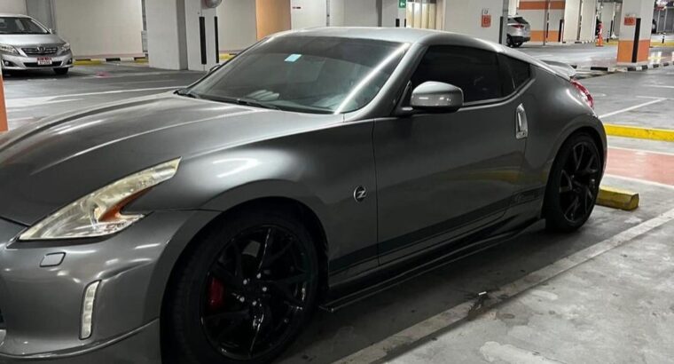 Nissan Z370 full option Gcc 2016 in good conditio