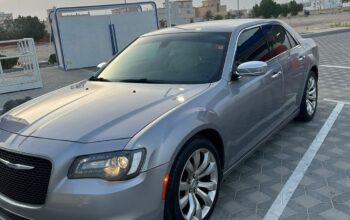 Chrysler C300 full option 2018 usa imported