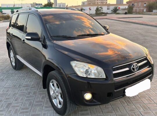 Toyota Rav4 full option 2011 Gcc for sale