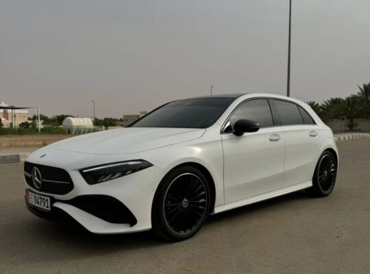 Mercedes A200 hatchback 2024 Gcc full option for