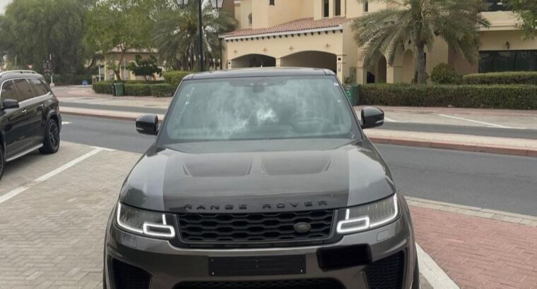 Range Rover sport SVR 2018 in perfect condition