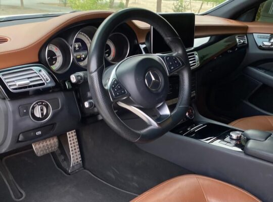 Mercedes CLS500 Gcc full option 2016 in good cond