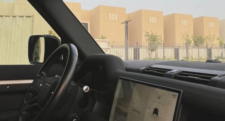 Land rover defender P400 USA imported 2021 for sa