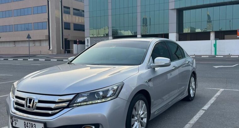 Honda Accord Ex-L full option 2016 Gcc