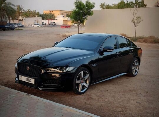 Jaguar XE 2.5T sport full option 2016 Gcc for sal